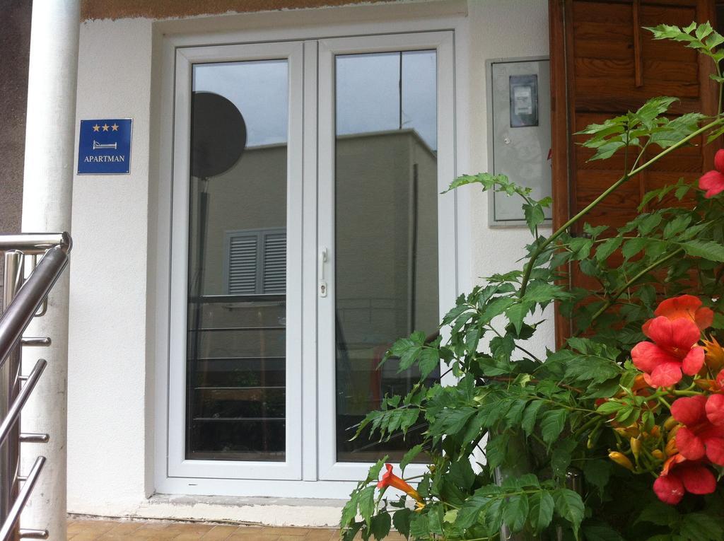 Eco-Apartments With Nice Garden Baska Voda Room photo