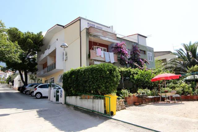 Eco-Apartments With Nice Garden Baska Voda Exterior photo