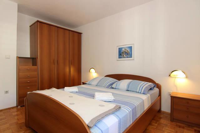 Eco-Apartments With Nice Garden Baska Voda Exterior photo